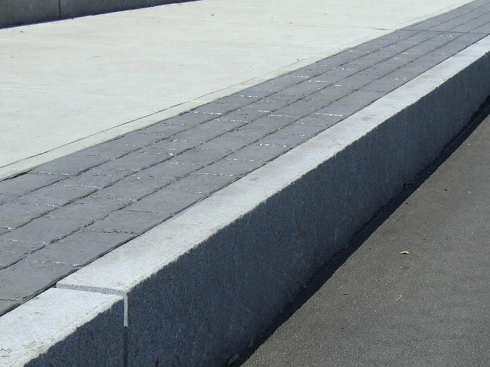 Premier Paving Contractors - Kerbing